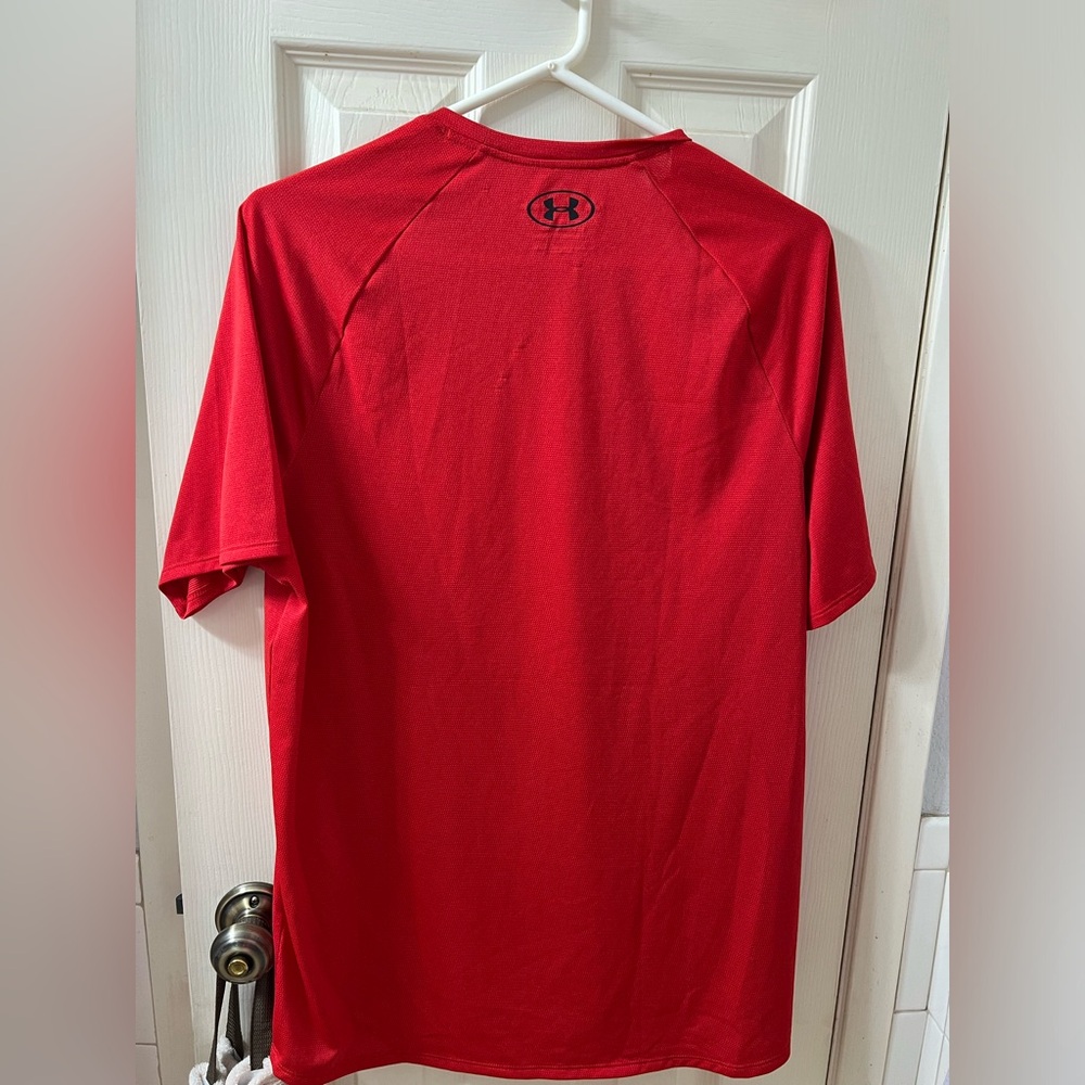 Under Armour Men's 2 shirt
Bundle (Red + Purple) | Size Large - Picture 4 of 9